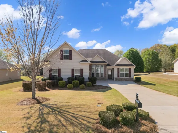 $445,000 | 200 Marehaven Court, Piedmont, SC 29673