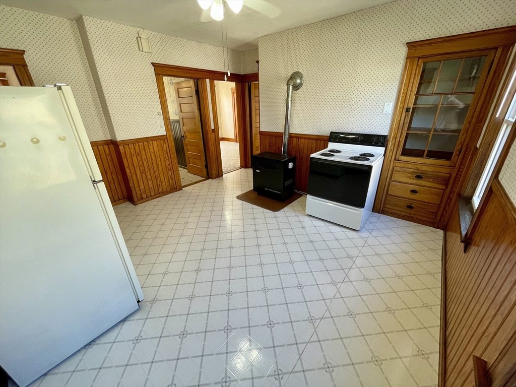 21 Watson Avenue, Unit 2 Worcester, MA 01606 - Photo 14 of 20