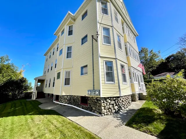$2,000 | 21 Watson Avenue, Unit 2, Worcester, MA 01606