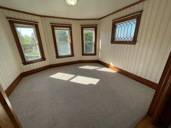 $1,900 | 21 Watson Avenue, Unit 2, Worcester, MA 01606