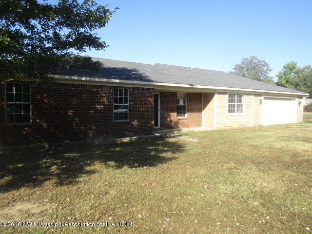 5155 Poplar Corner Road Walls, MS 38680 - Photo 2 of 31 IMG_2861