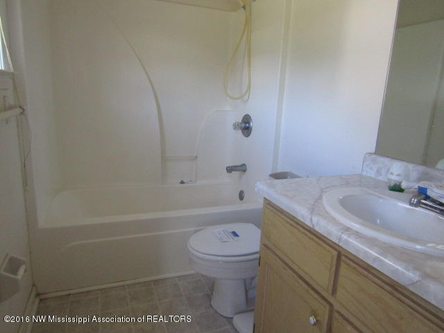 5155 Poplar Corner Road Walls, MS 38680 - Photo 30 of 31 IMG_2891