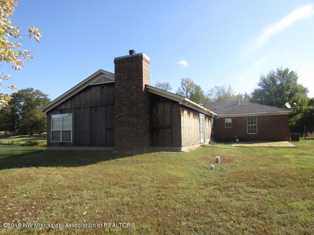 5155 Poplar Corner Road Walls, MS 38680 - Photo 6 of 31 IMG_2865