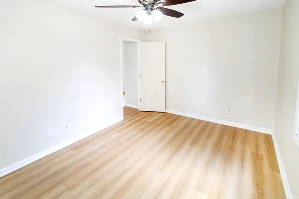 $189,900 | 3017 South Rotherwood Avenue, Evansville, IN 47714