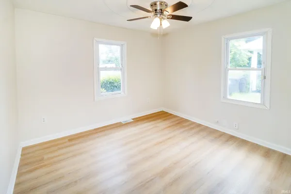 $189,900 | 3017 South Rotherwood Avenue, Evansville, IN 47714