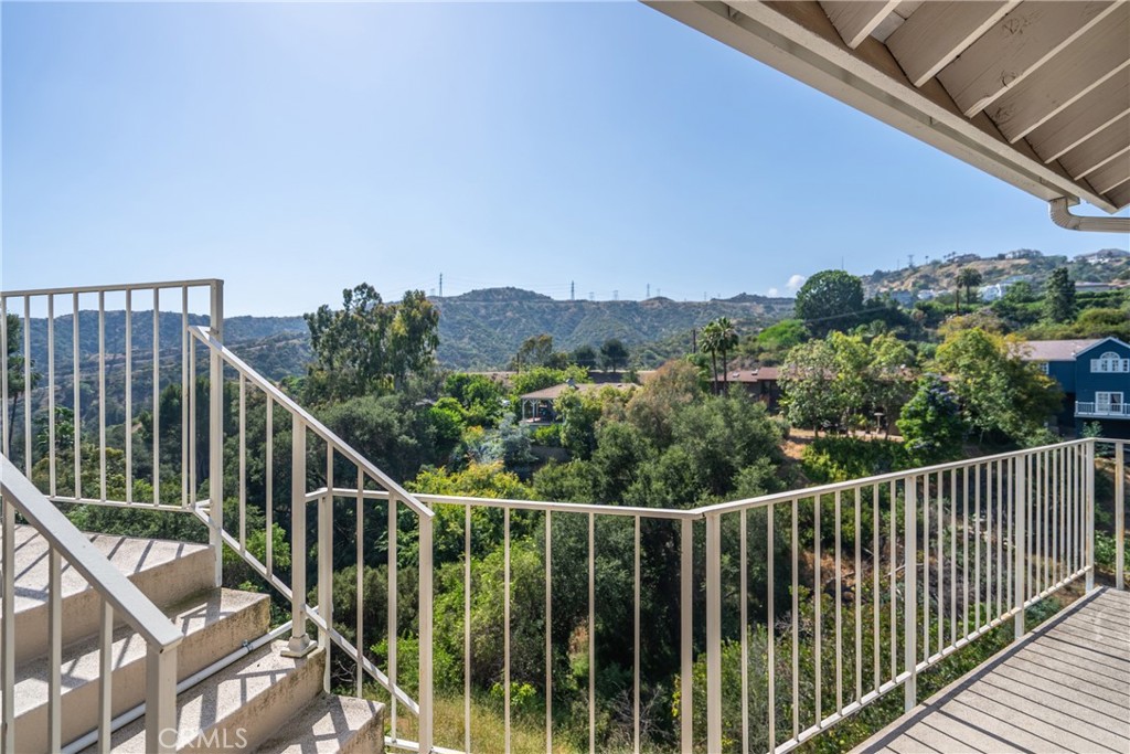 411 Woodcliffe Road Pasadena, CA 91105 - Photo 48 of 63