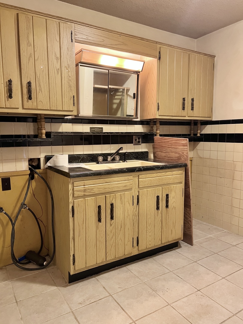 20747 Moline Road Lyndon, IL 61261 - Photo 22 of 32 a utility room with dryer and washer