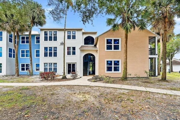 $1,800 | 2319 North Congress Avenue, Boynton Beach, FL 33426