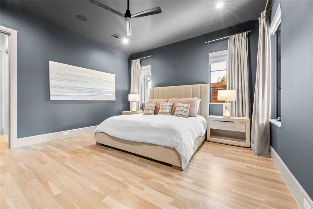 7158 Pasadena Avenue Dallas, TX 75214 - Photo 17 of 39 Bedroom with light wood-style flooring, a ceiling fan, and recessed lighting