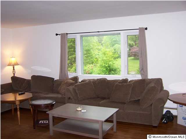 39 Holland Road Middletown, NJ 07748 - Photo 3 of 10 Additional Photo