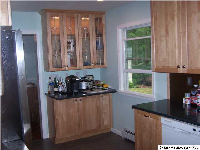 39 Holland Road Middletown, NJ 07748 - Photo 5 of 10 Additional Photo