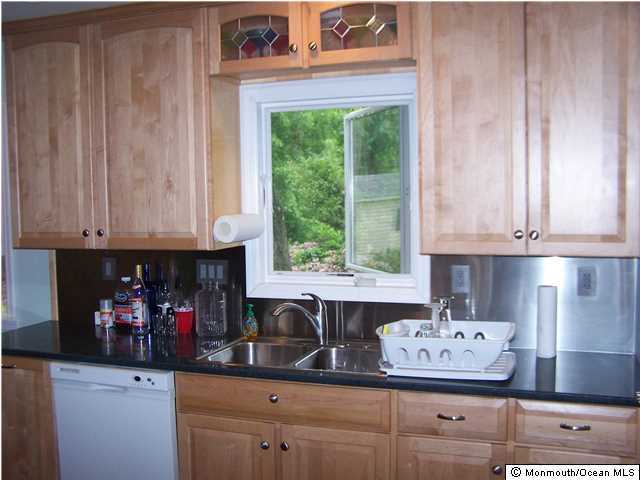 39 Holland Road Middletown, NJ 07748 - Photo 6 of 10 Additional Photo