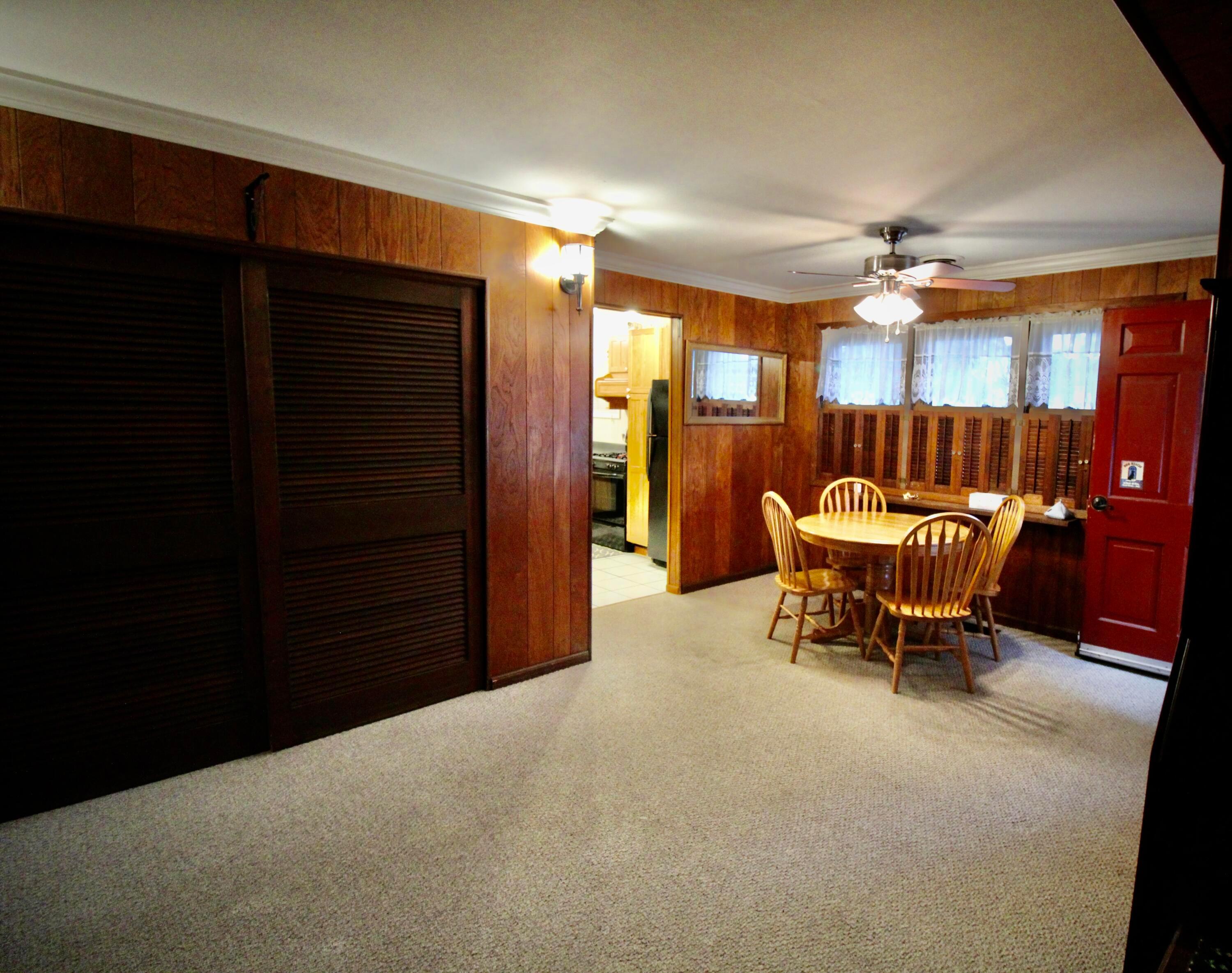 3464-3466 Eakin Road Columbus, OH 43204 - Photo 37 of 51 Family room into Dinning room