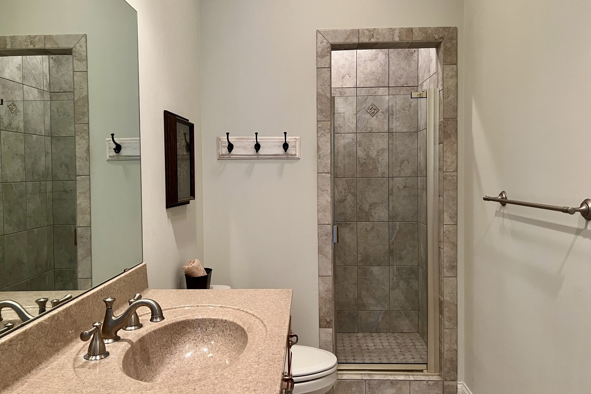 1371 Johns Loop Road Franklin, KY 42134 - Photo 42 of 72 a bathroom with a sink toilet and shower