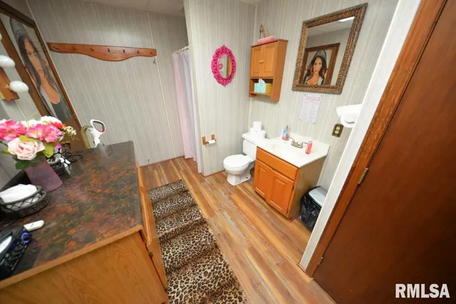 $210,000 | 793 County Road 635, Wayne City, IL 62895