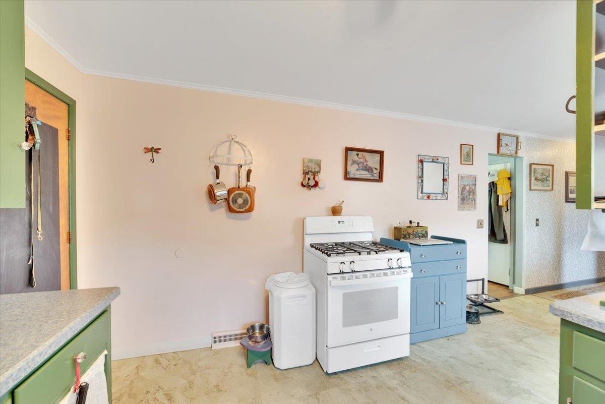 126 Messenger Street St. Albans, VT 05478 - Photo 11 of 52 Gallery Image 11