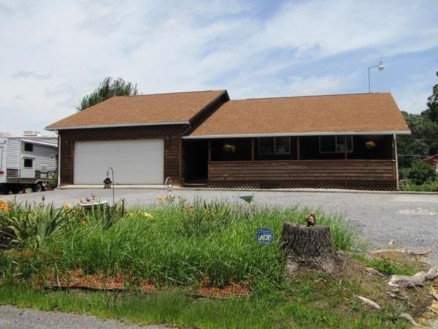 77 Daugherty Road Peterstown, WV 24963 - Photo 12 of 37 Gallery Image 12