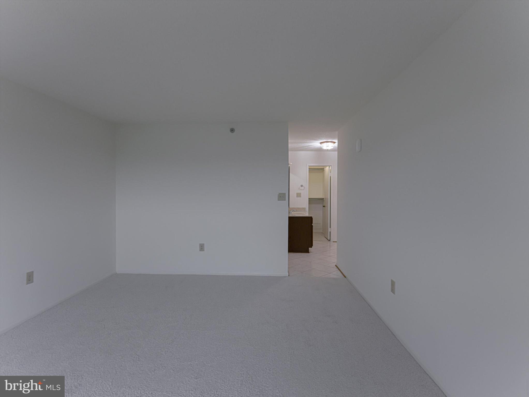15115 Interlachen Drive, Unit 31012 Silver Spring, MD 20906 - Photo 31 of 35