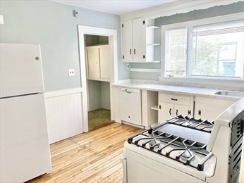 47 Windsor Road Medford, MA 02155 - Photo 3 of 11