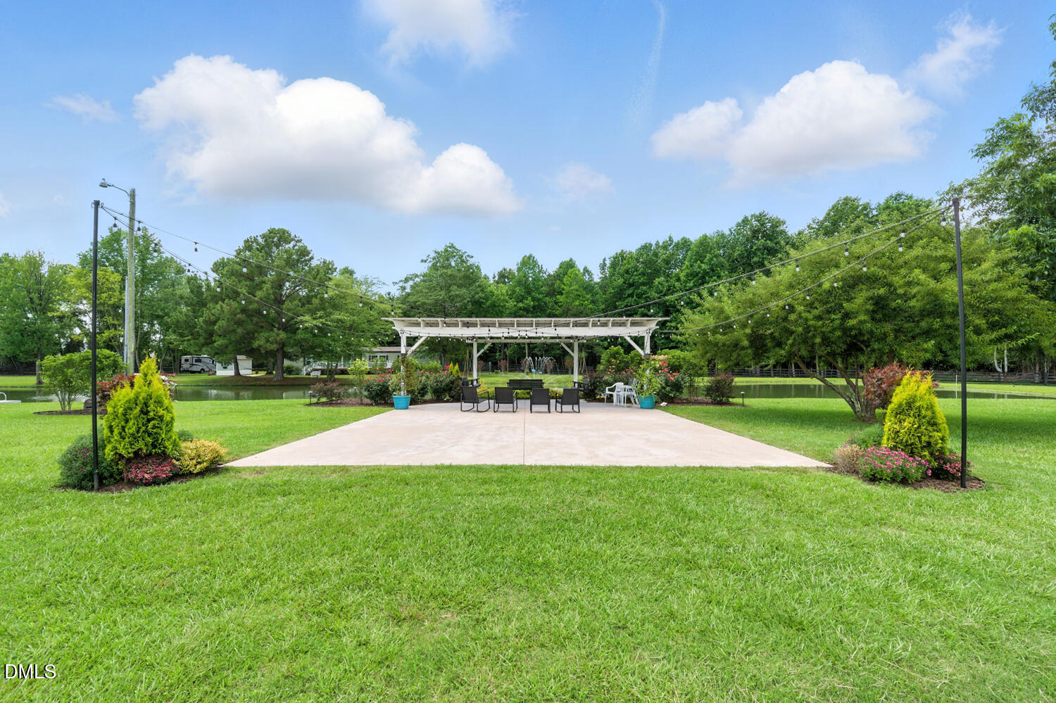 474 East Barefoot Road Newton Grove, NC 28366 - Photo 8 of 63 a view of a park with large trees