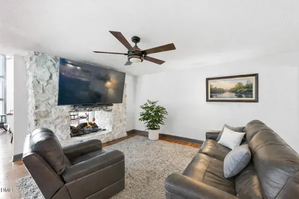 $2,000,000 | 474 East Barefoot Road, Newton Grove, NC 28366