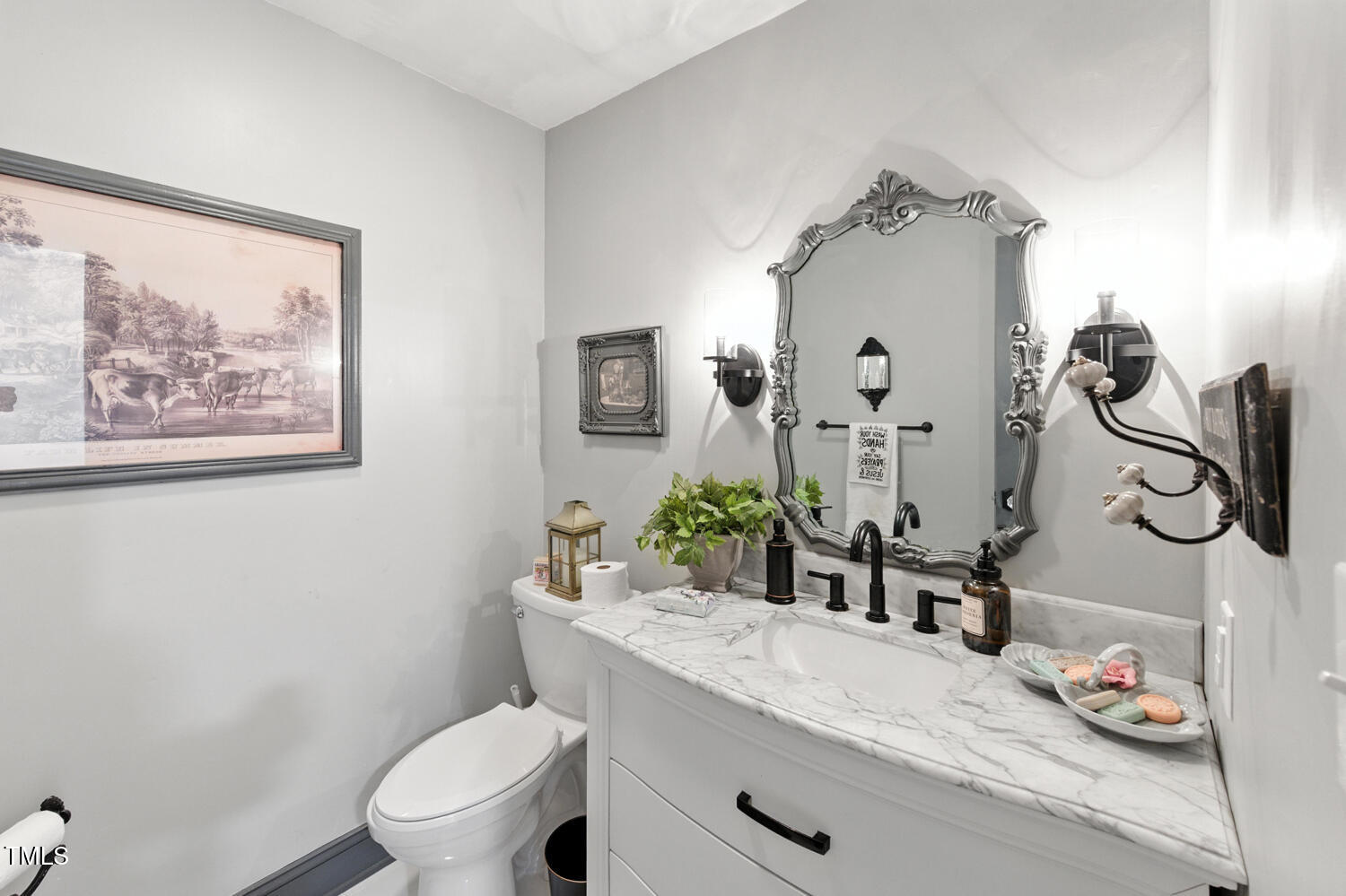 474 East Barefoot Road Newton Grove, NC 28366 - Photo 22 of 63 1st Floor Hall Bath