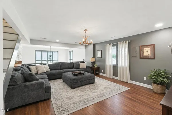$2,000,000 | 474 East Barefoot Road, Newton Grove, NC 28366