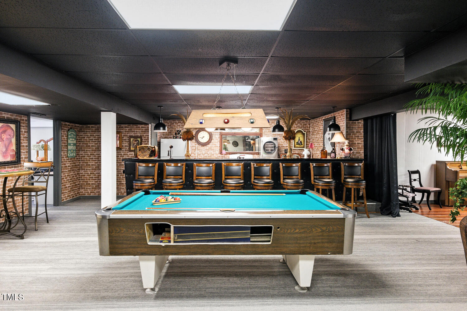 474 East Barefoot Road Newton Grove, NC 28366 - Photo 45 of 63 Bar