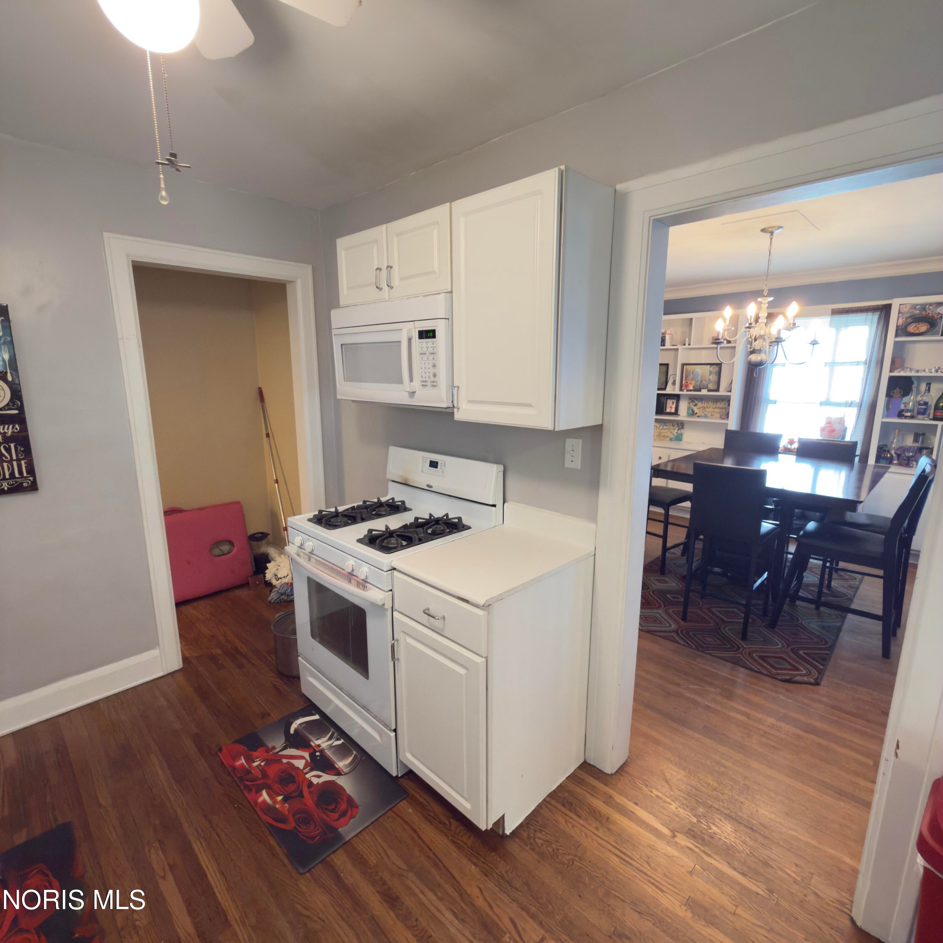 4142 Lowe Road Toledo, OH 43612 - Photo 10 of 29 Gallery Image 10