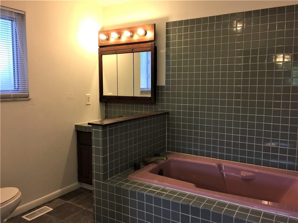7516 Brehob Road Indianapolis, IN 46217 - Photo 22 of 25 Gallery Image 22