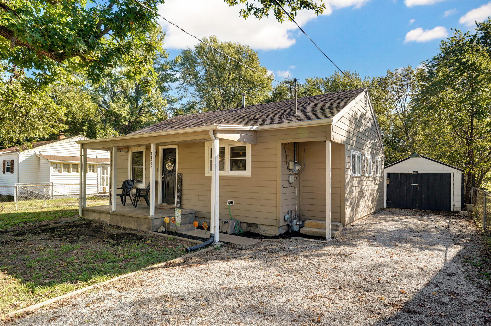 1122 N Brown Ave-2