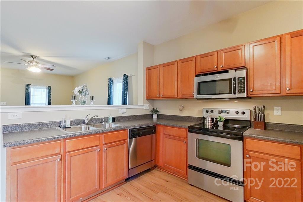12803 Longstraw Road Charlotte, NC 28227 - Photo 6 of 37 Gallery Image 6
