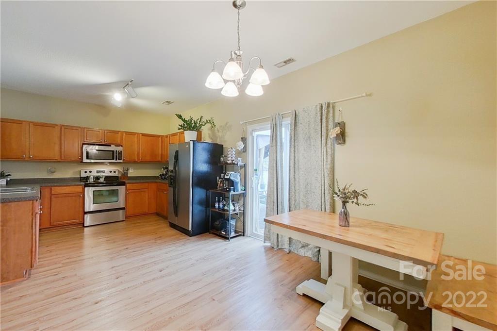 12803 Longstraw Road Charlotte, NC 28227 - Photo 8 of 37 Gallery Image 8