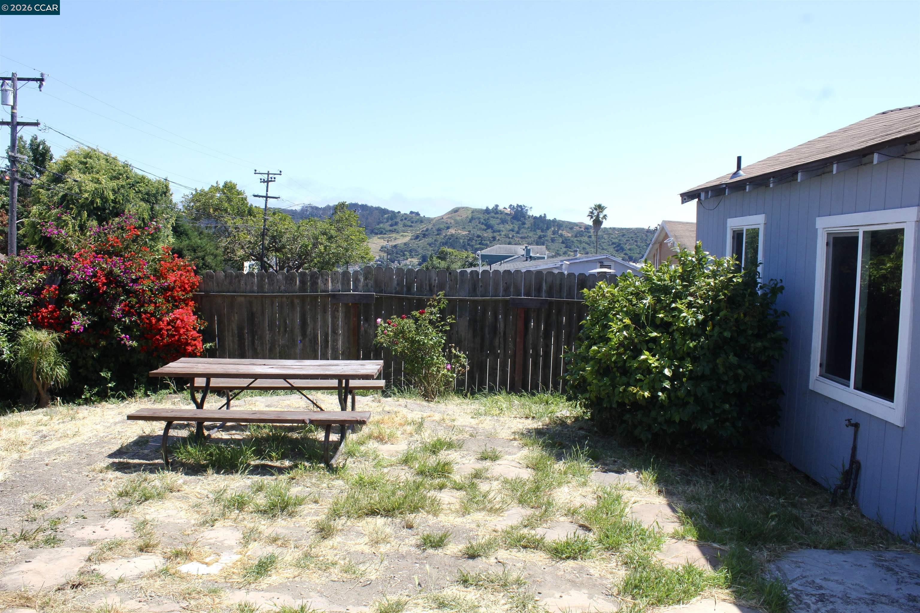 715 Santa Maria Road El Sobrante, CA 94803 - Photo 3 of 42