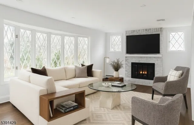 $1,250,000 | 71 Tiffany Drive, East Hanover, NJ 07936