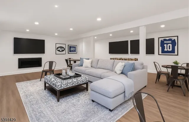 $1,250,000 | 71 Tiffany Drive, East Hanover, NJ 07936