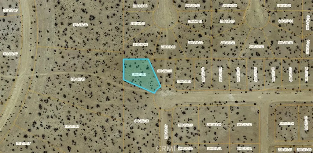 0 Bronson Edwards, CA 93523 - Photo 7 of 14 a bathroom with a shower curtain