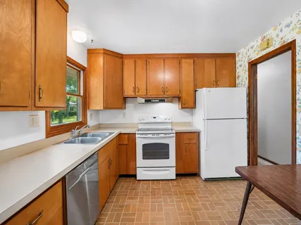 $399,900 | 6902 Donna Drive, Middleton, WI 53562
