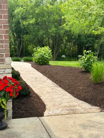 $874,900 | 822 Waters Edge Drive, South Elgin, IL 60177