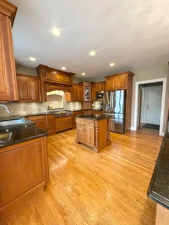 $874,900 | 822 Waters Edge Drive, South Elgin, IL 60177