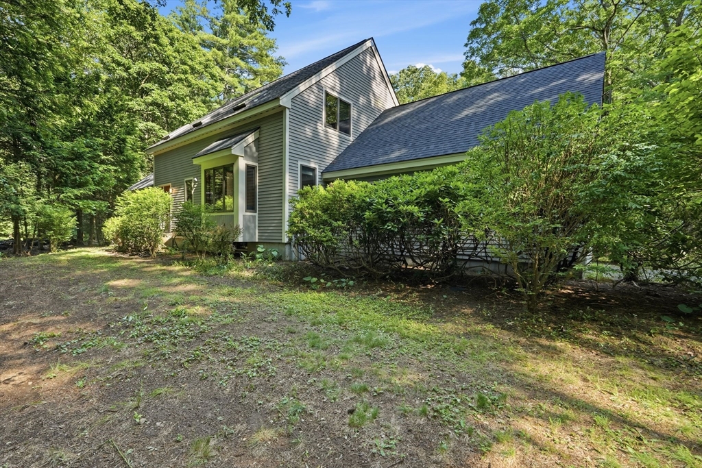 470 Montague Road Sunderland, MA 01375 - Photo 3 of 42