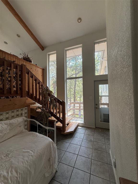 104 Pawnee Trail Gainesville, TX 76240 - Photo 11 of 30 a view of an entryway with a workspace