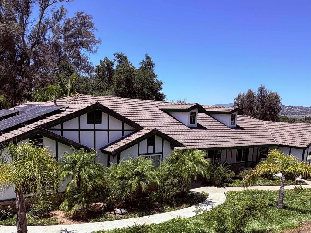 524 Rosvall Drive Fallbrook, CA 92028 - Photo 1 of 77