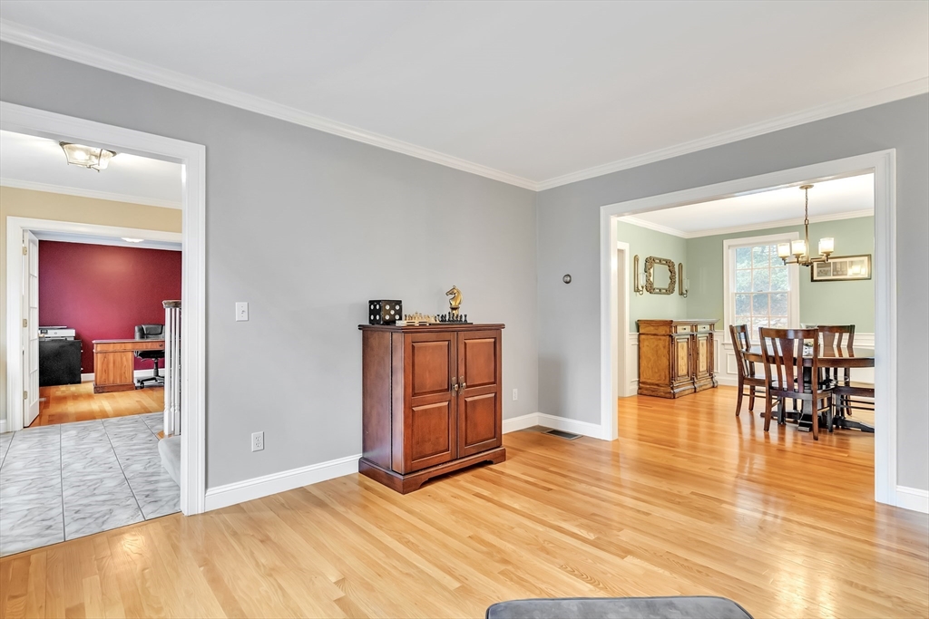 46 Holmes Street Needham, MA 02492 - Photo 3 of 36