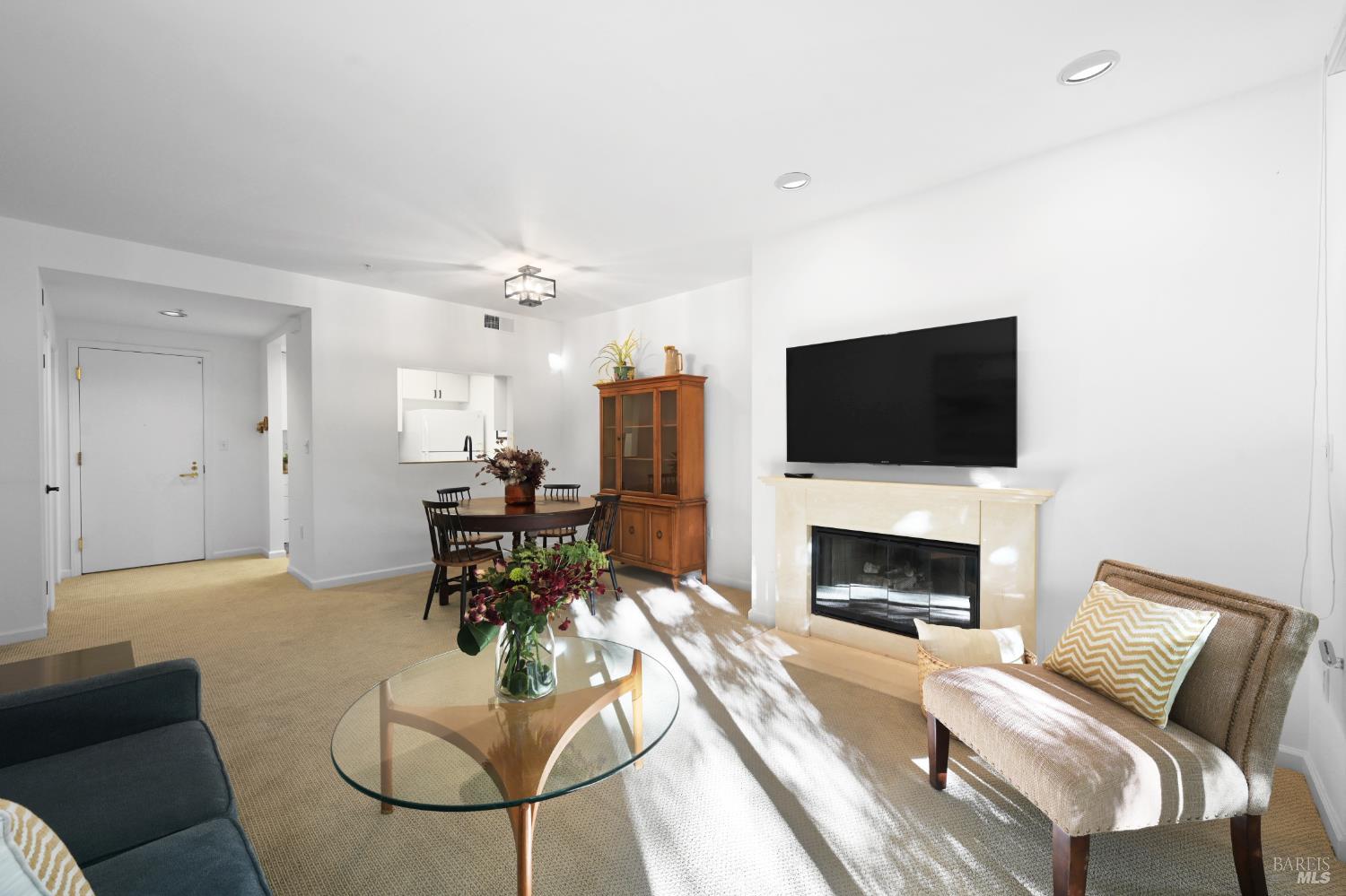 200 Deer Valley Road, Unit 1C San Rafael, CA 94903 - Photo 6 of 27