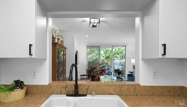 $385,000 | 200 Deer Valley Road, Unit 1C, San Rafael, CA 94903