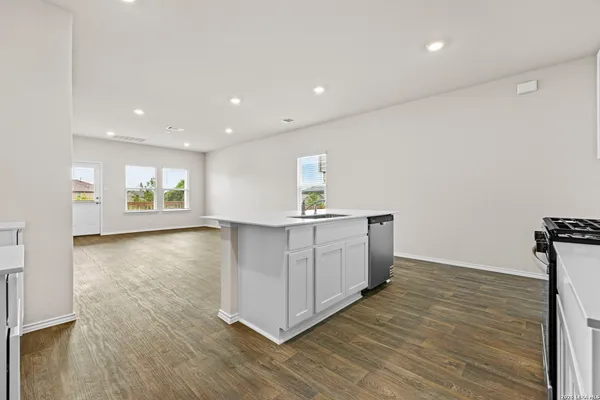 $325,000 | 147 Sabine Gull, San Antonio, TX 78253