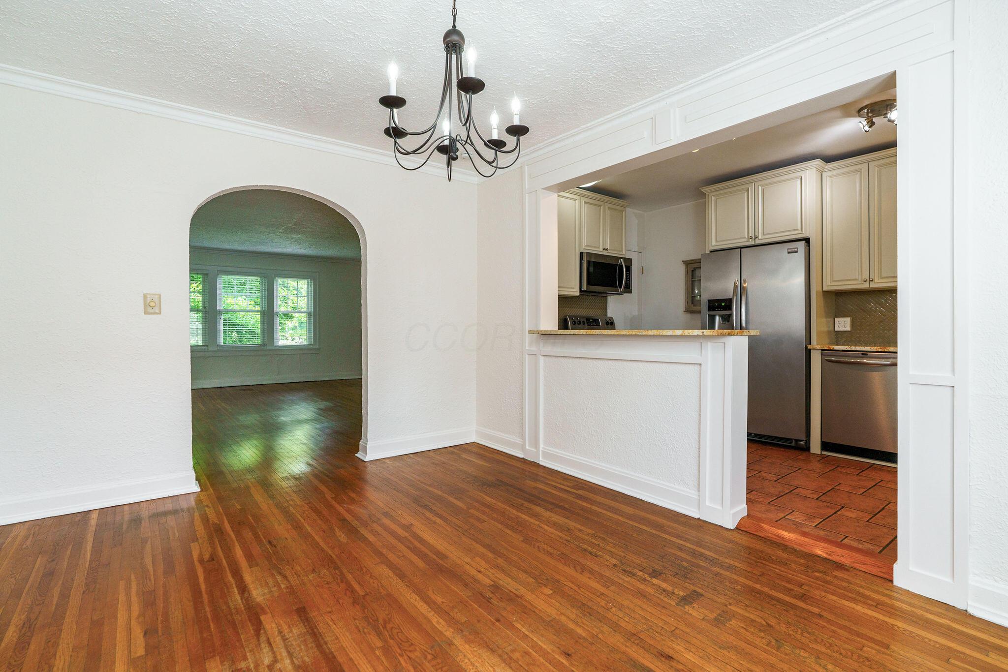 2229 Coventry Road, Unit 4 Columbus, OH 43221 - Photo 9 of 30