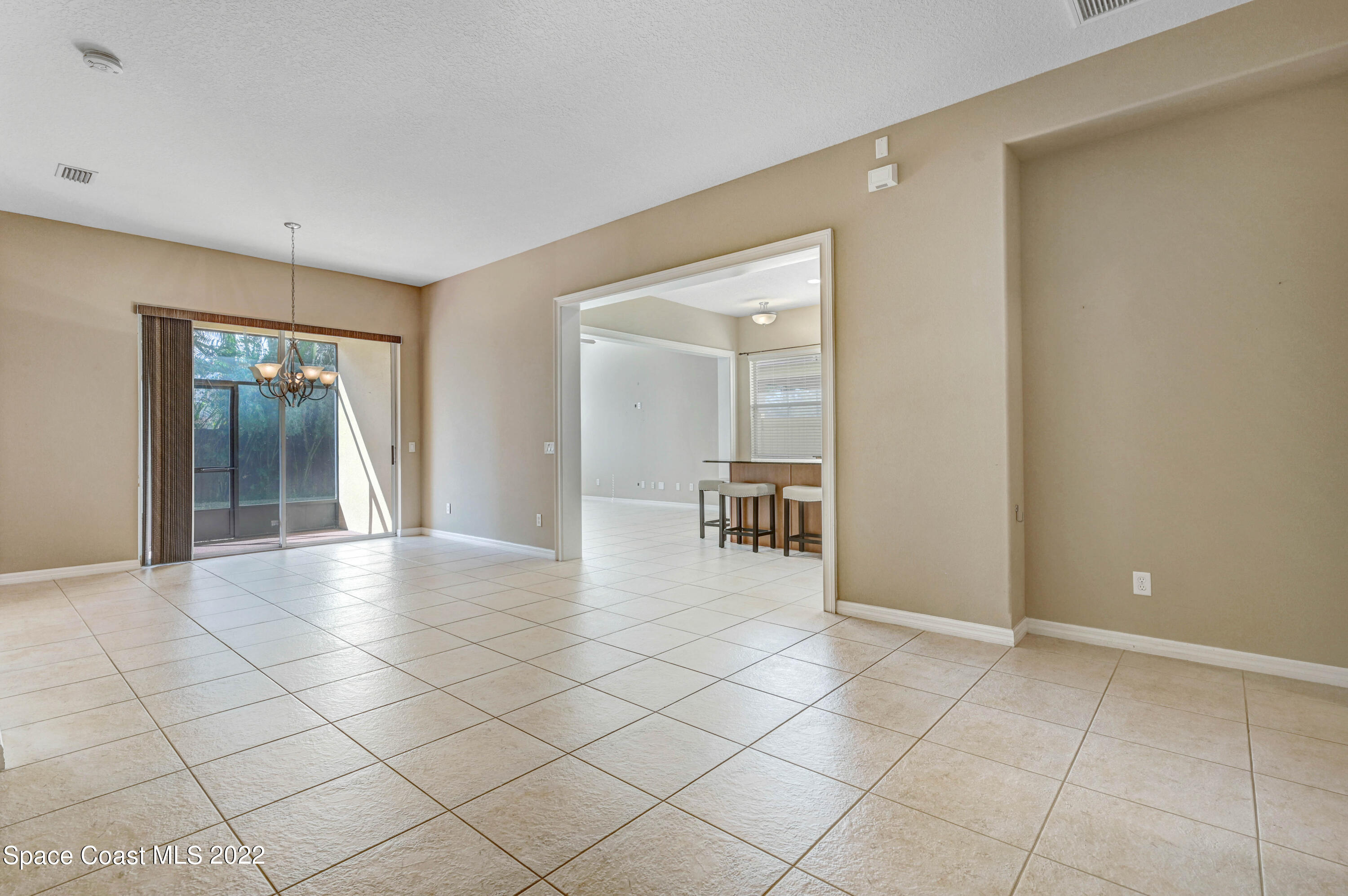2077 Elkins Point Melbourne, FL 32935 - Photo 5 of 31 DSC_2461
