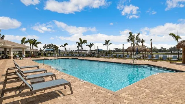 $369,900 | 240 Ibiza Loop, Venice, FL 34292